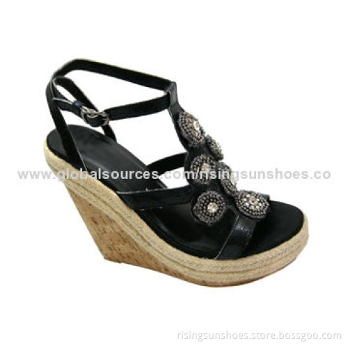 Women's trendy sandals, high EVA platform covered by cork + jute, hand-making beads decorated